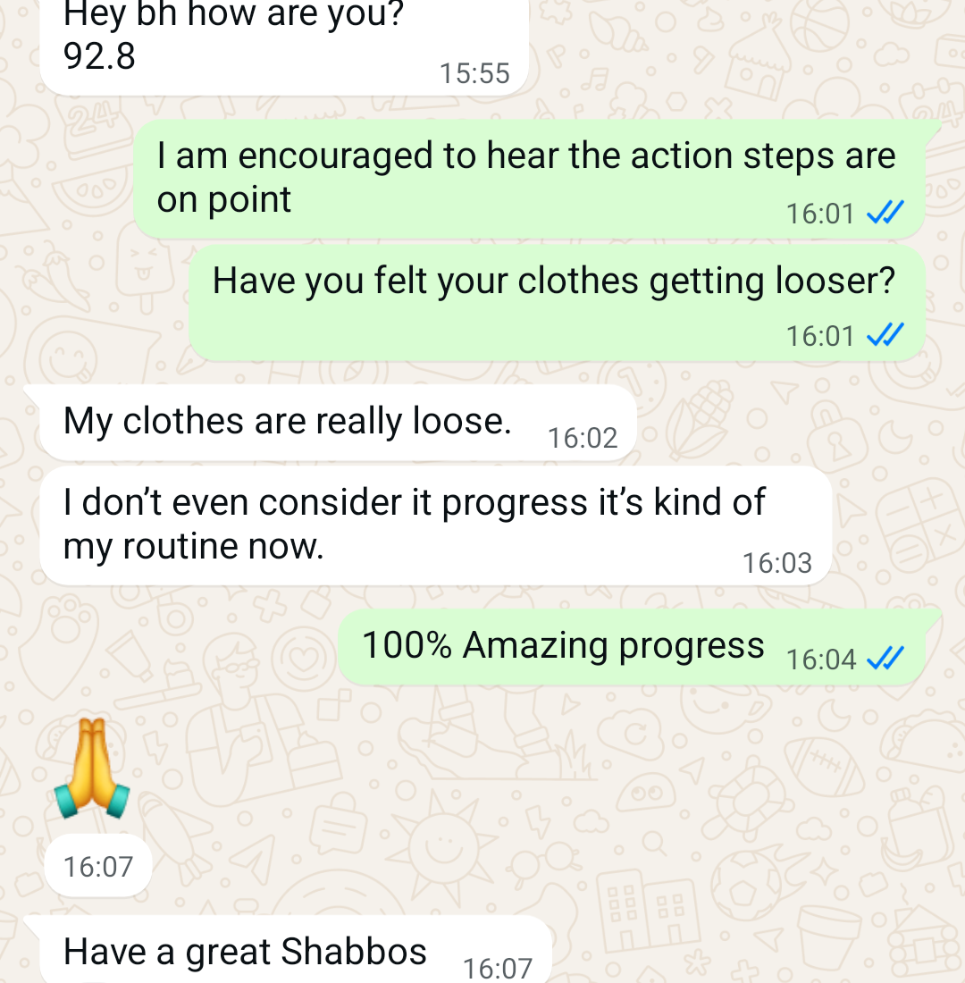 WhatsApp check-in at 92.8kg, client says loose clothes are just routine now